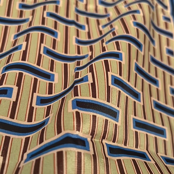 Robinson Golluber Scarf - Picture 3 of 6